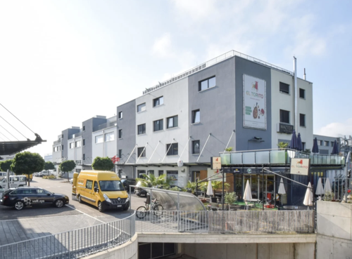 Bubikon – Wohn-/Geschäftshaus